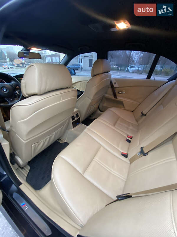 Седан BMW 5 Series 2007 в Днепре