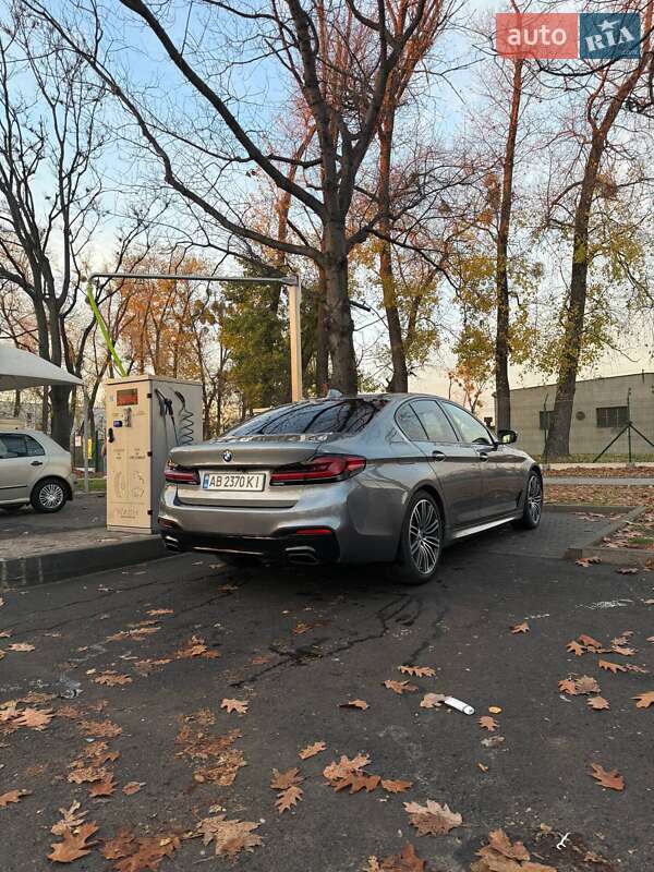 Седан BMW 5 Series 2017 в Киеве фото 7 Седан BMW 5 Series 2017 в Киеве