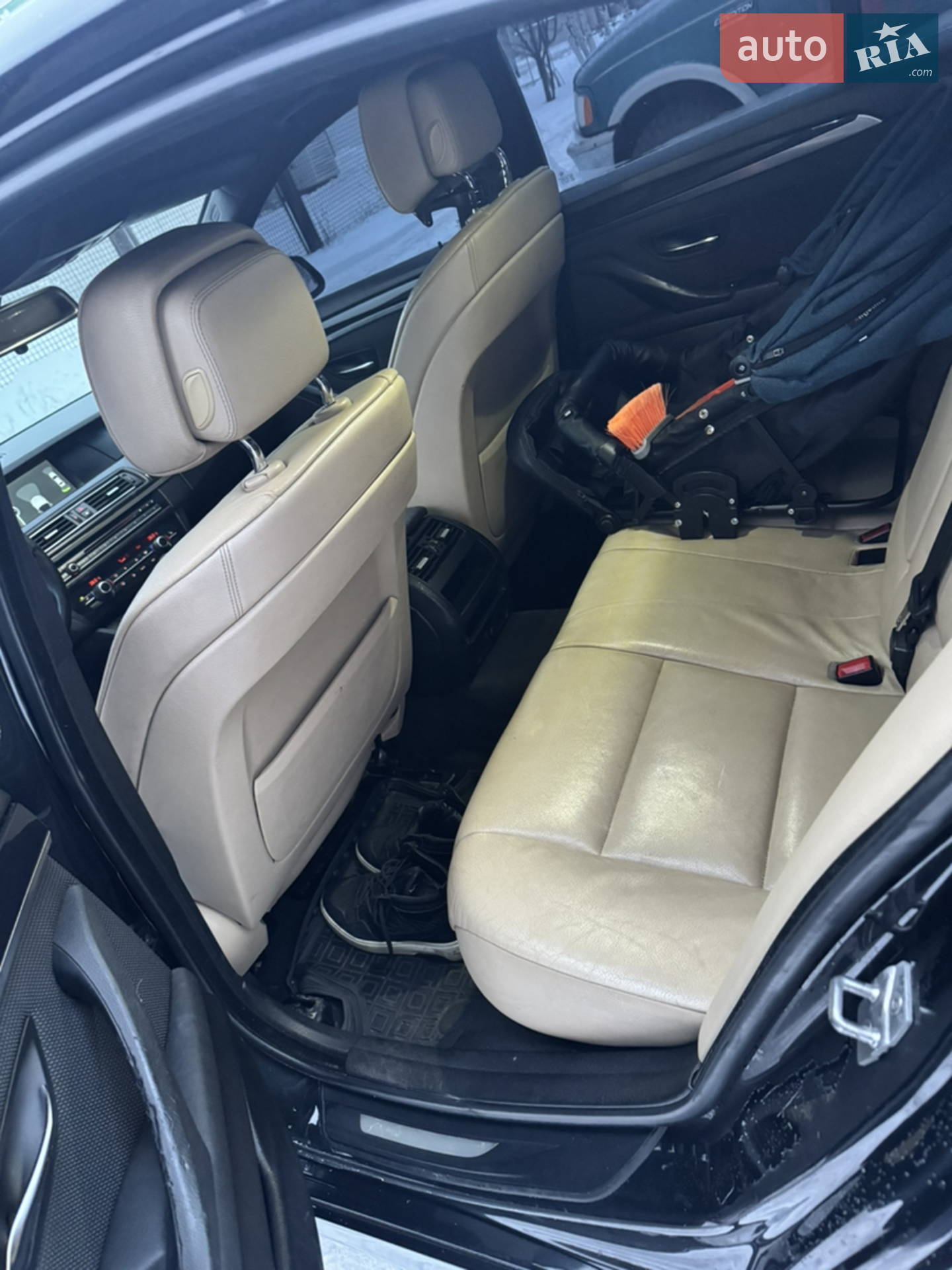 2010 BMW 5er - мініатюра 5