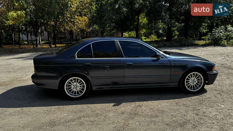 Седан BMW 5 Series 2002 в Днепре