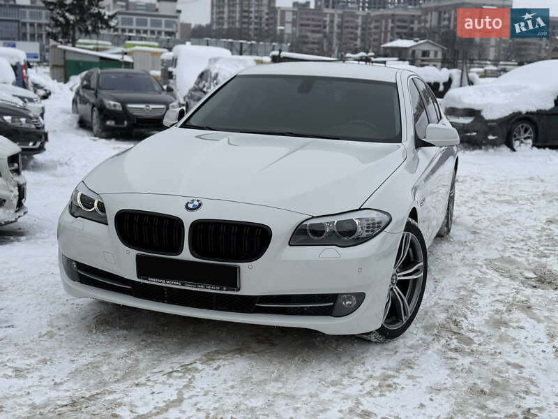 BMW 5 Series 2012 BMW 5 Series 2012