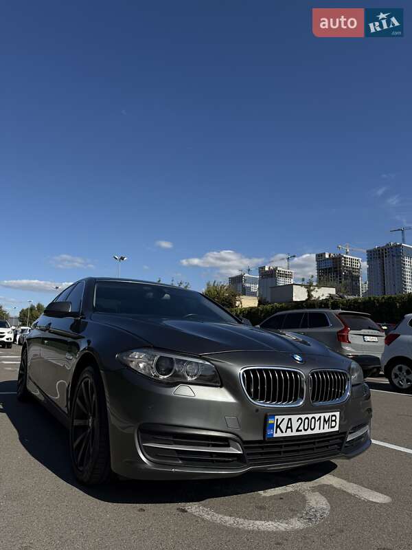 Седан BMW 5 Series 2013 в Киеве