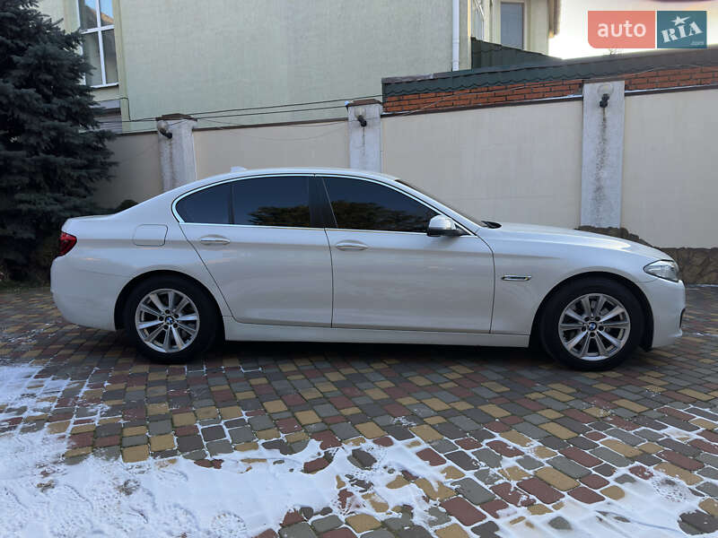 Седан BMW 5 Series 2016 в Миколаєві