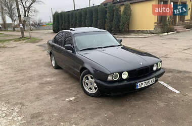Седан BMW 5 Series 1990 в Запорожье