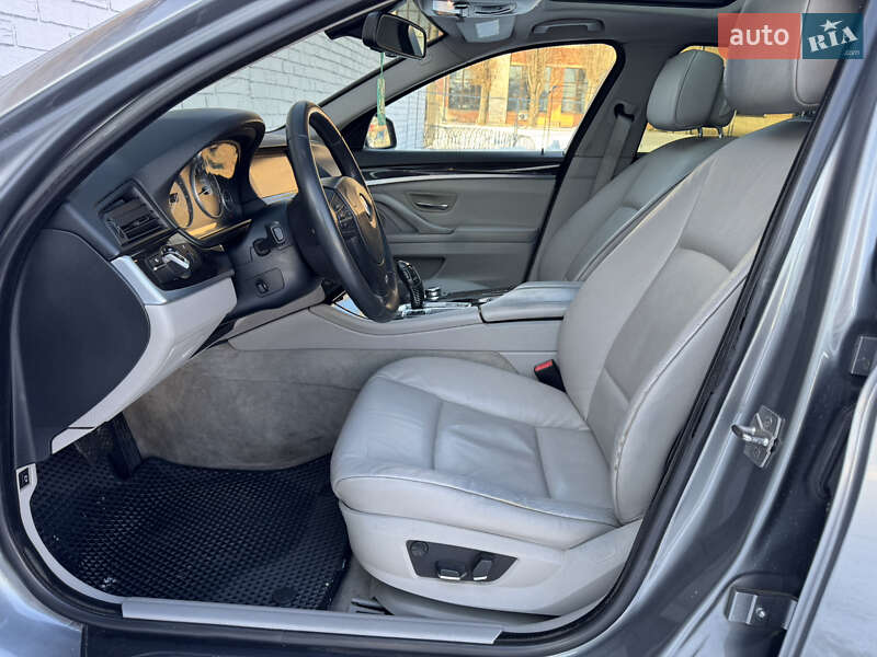 Седан BMW 5 Series 2011 в Киеве