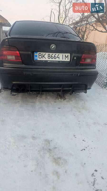 Седан BMW 5 Series 2002 в Ровно