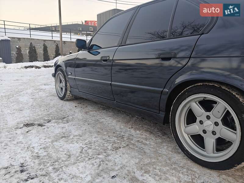 Седан BMW 5 Series 1995 в Хмельницком