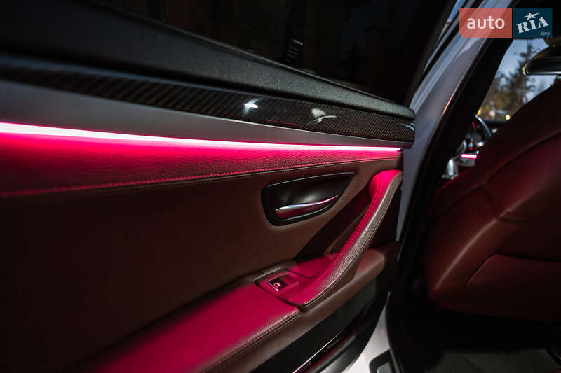 Седан BMW 5 Series 2010 в Львове