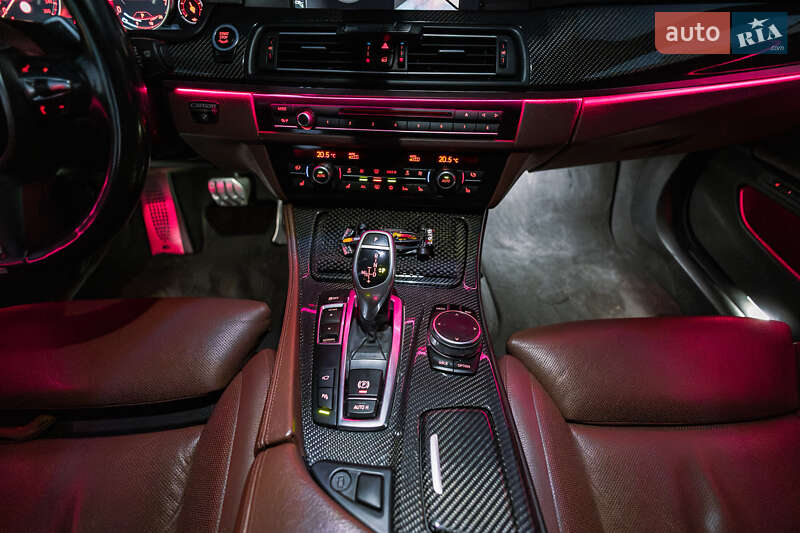 Седан BMW 5 Series 2010 в Львове