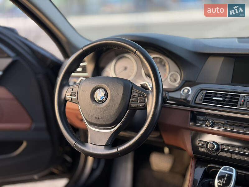 Седан BMW 5 Series 2012 в Одессе