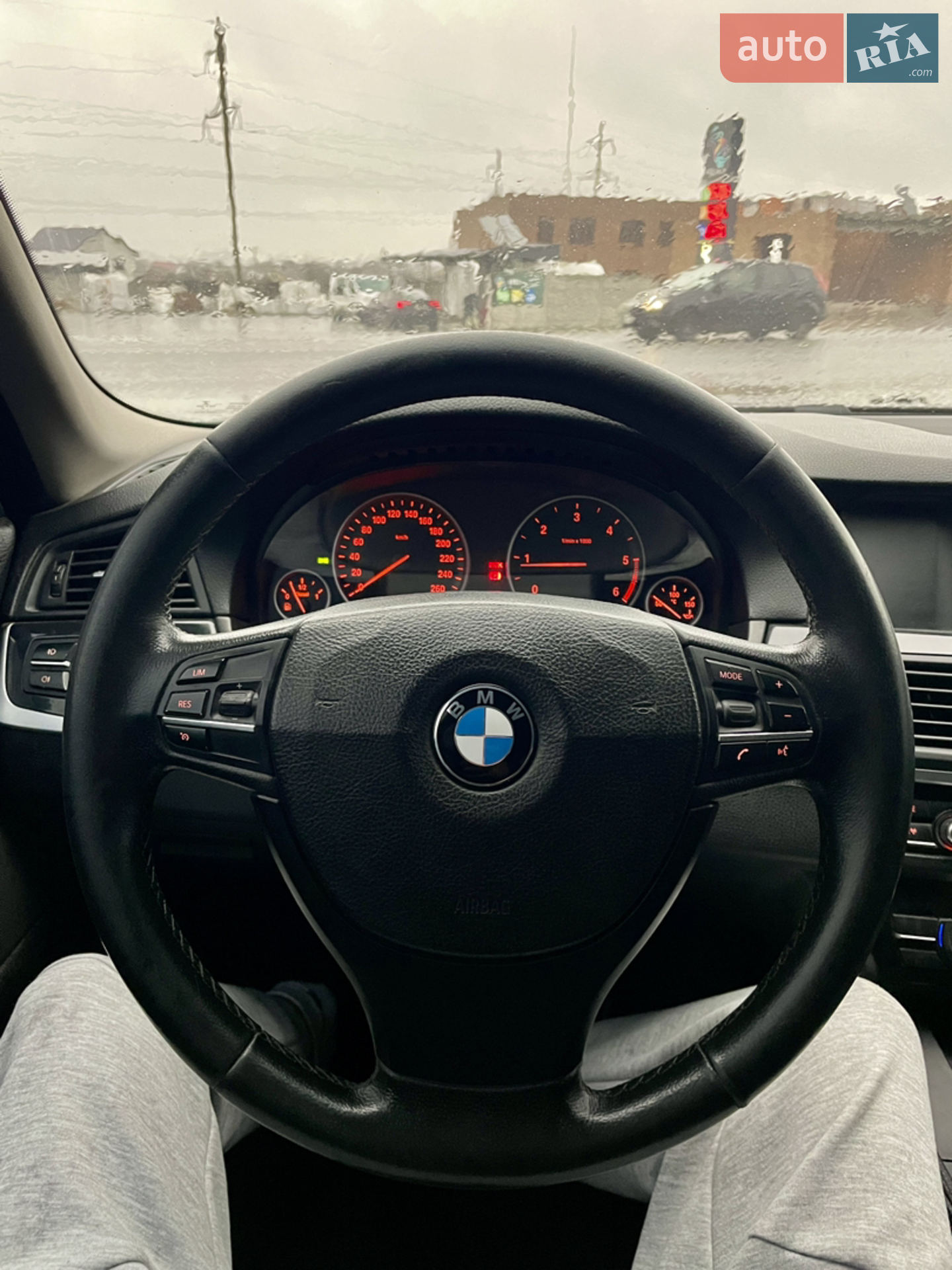 2012 BMW 5er - мініатюра 12