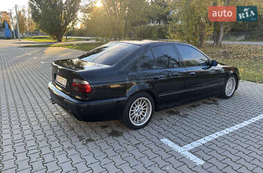Седан BMW 5 Series 2002 в Києві
