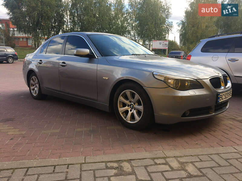 BMW 5 Series 2004
