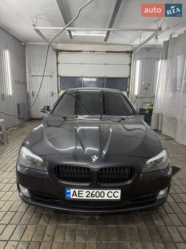 BMW 5 Series 2012 BMW 5 Series 2012