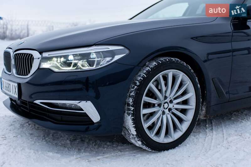 Седан BMW 5 Series 2019 в Ровно