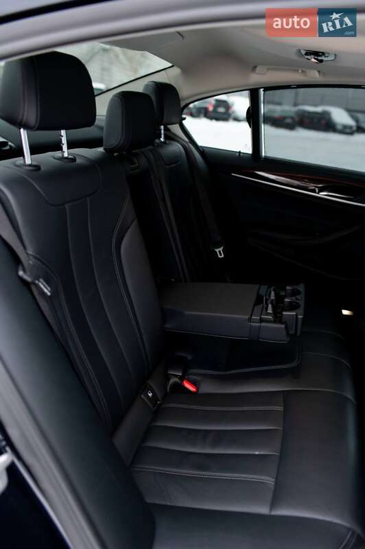 Седан BMW 5 Series 2019 в Ровно
