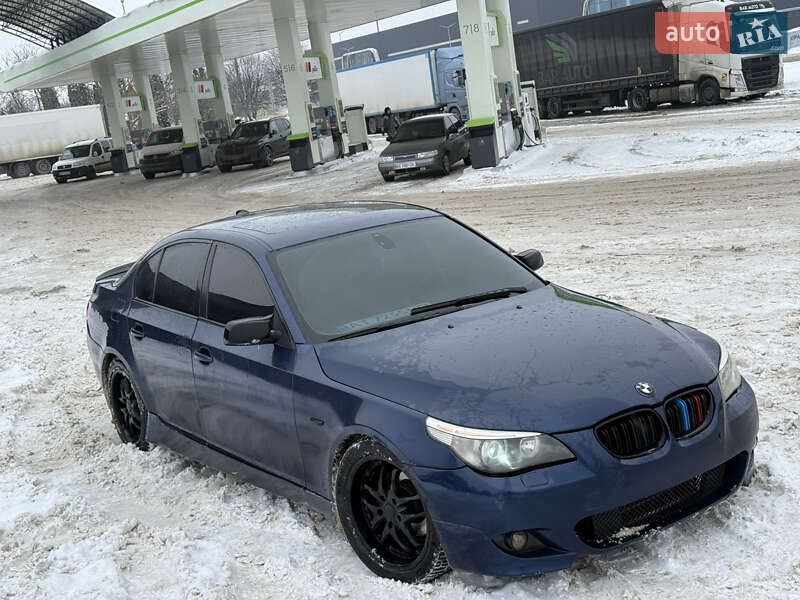 Седан BMW 5 Series 2004 в Каменец-Подольском