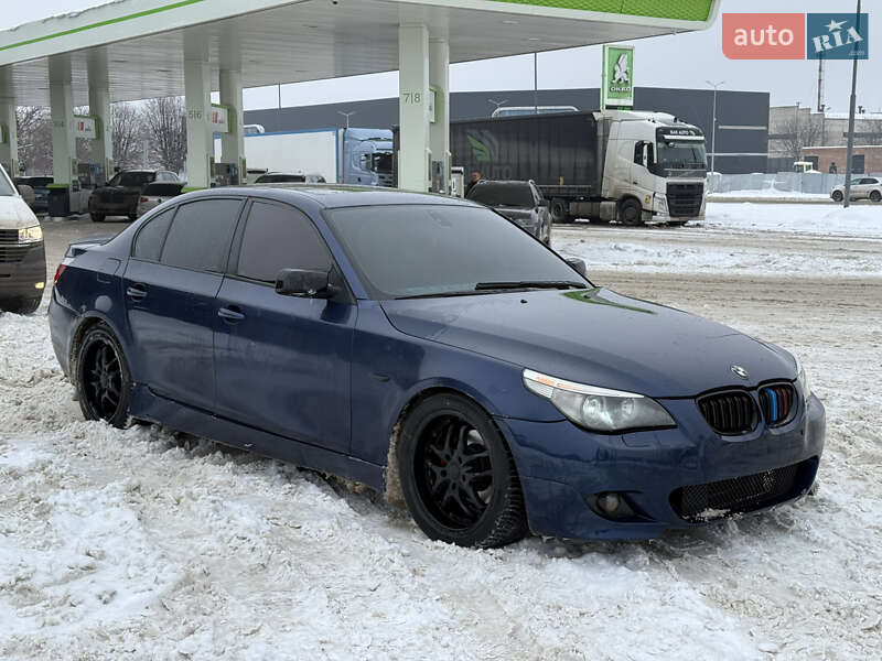 Седан BMW 5 Series 2004 в Каменец-Подольском