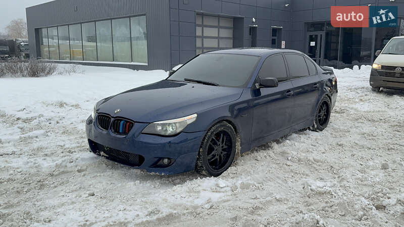 Седан BMW 5 Series 2004 в Каменец-Подольском