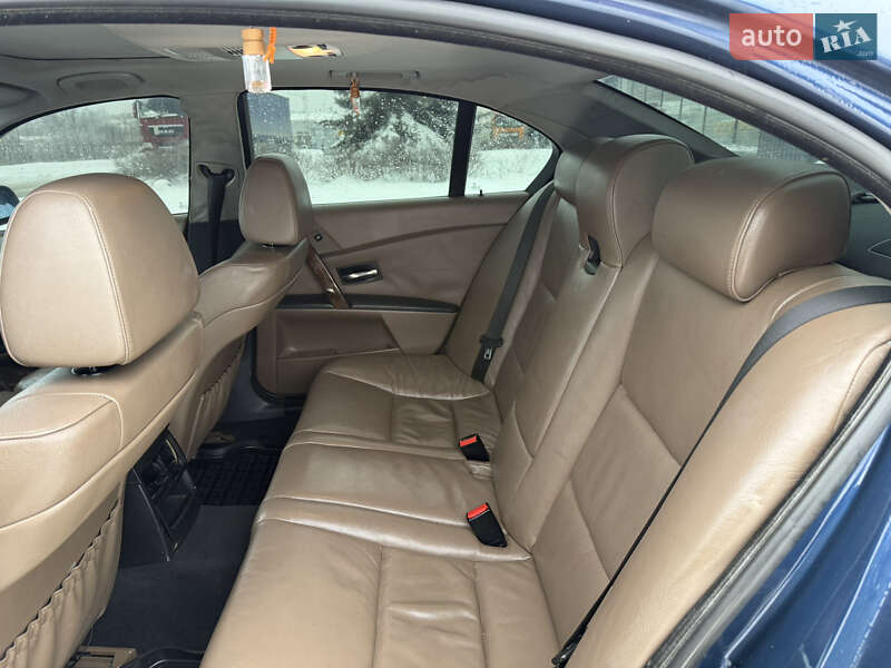 Седан BMW 5 Series 2004 в Каменец-Подольском