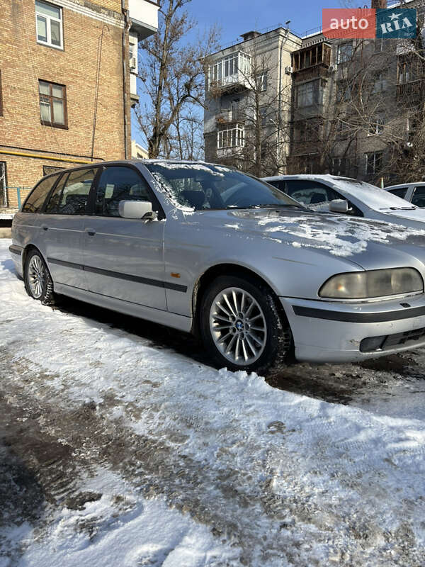 Универсал BMW 5 Series 1999 в Киеве