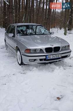 Універсал BMW 5 Series 2000 в Володимирі