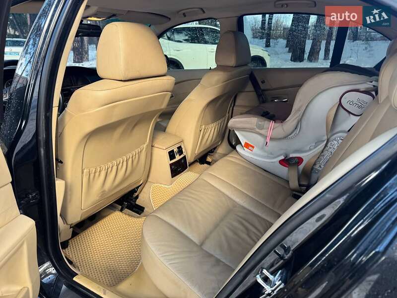 Седан BMW 5 Series 2006 в Нетешине фото 10 Седан BMW 5 Series 2006 в Нетешине
