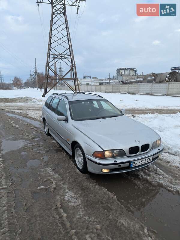Универсал BMW 5 Series 2000 в Ровно