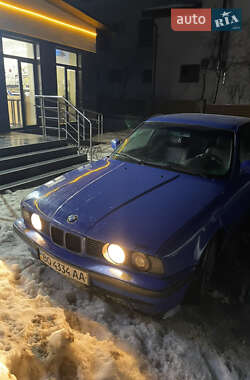 Седан BMW 5 Series 1990 в Дрогобыче