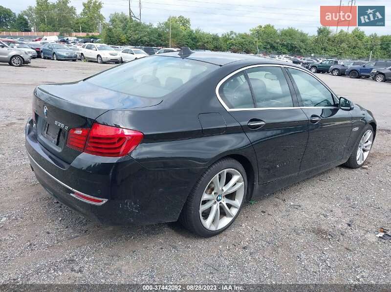 Седан BMW 5 Series 2013 в Львове