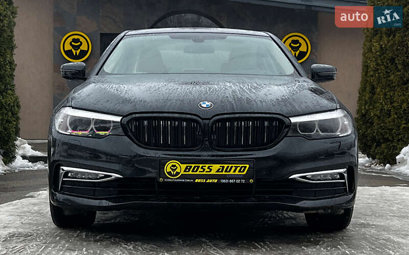 Седан BMW 5 Series 2017 в Львове