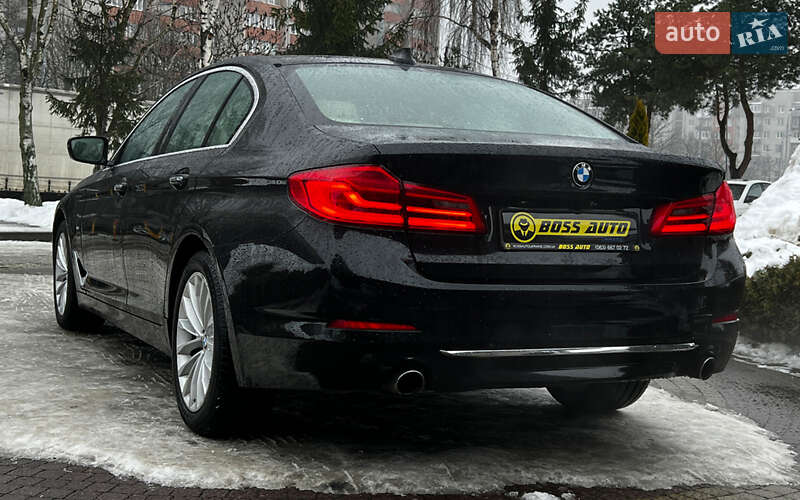 Седан BMW 5 Series 2017 в Львове