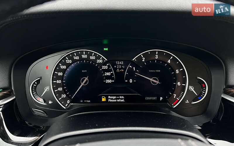 Седан BMW 5 Series 2017 в Львове