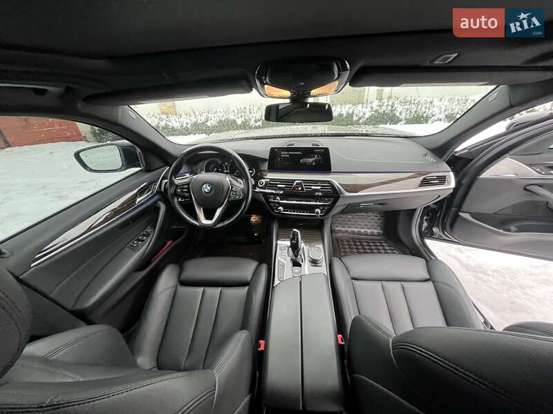 Седан BMW 5 Series 2018 в Виннице