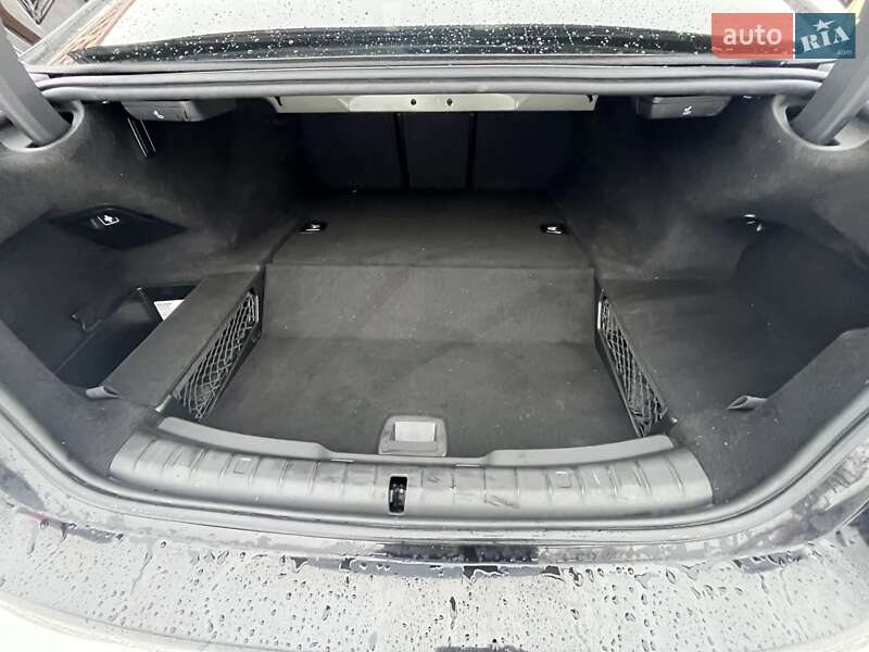 Седан BMW 5 Series 2018 в Виннице