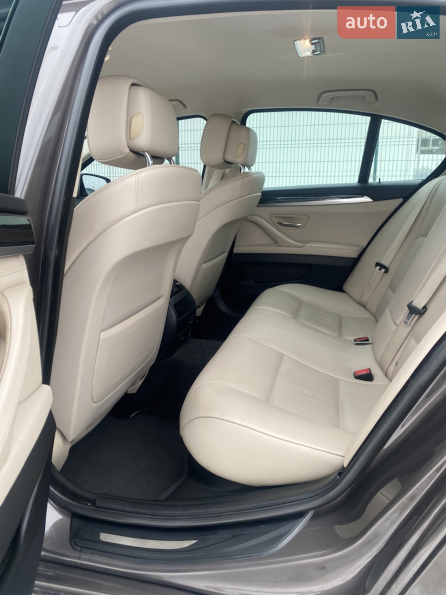 2012 BMW 5er - мініатюра 5