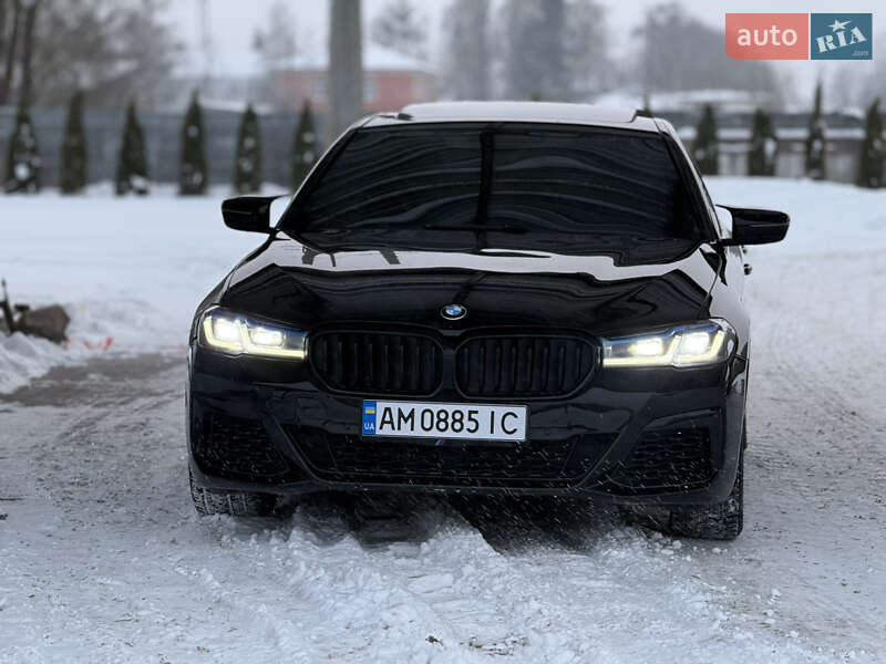 Седан BMW 5 Series 2017 в Звягеле