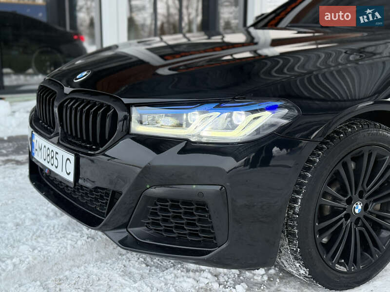 Седан BMW 5 Series 2017 в Звягеле