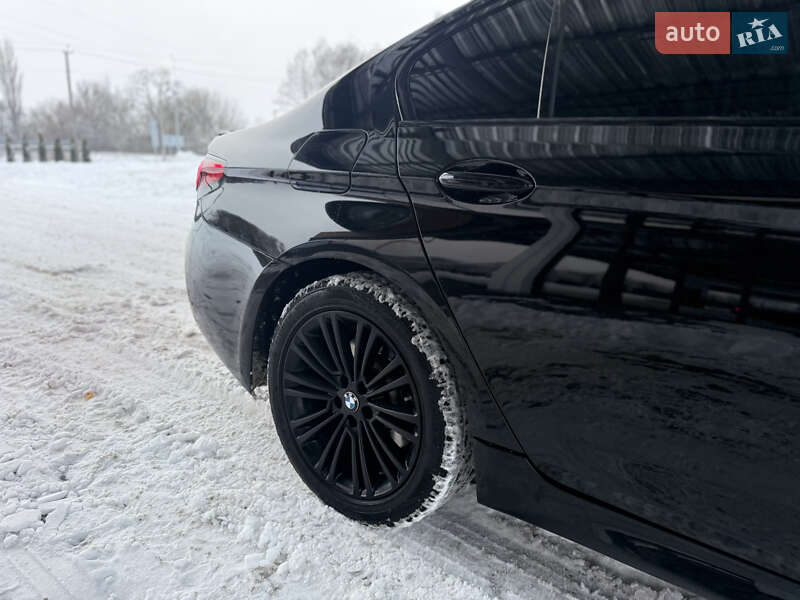 Седан BMW 5 Series 2017 в Звягеле