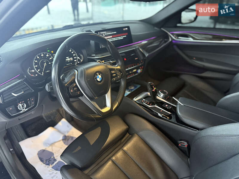 Седан BMW 5 Series 2017 в Звягеле