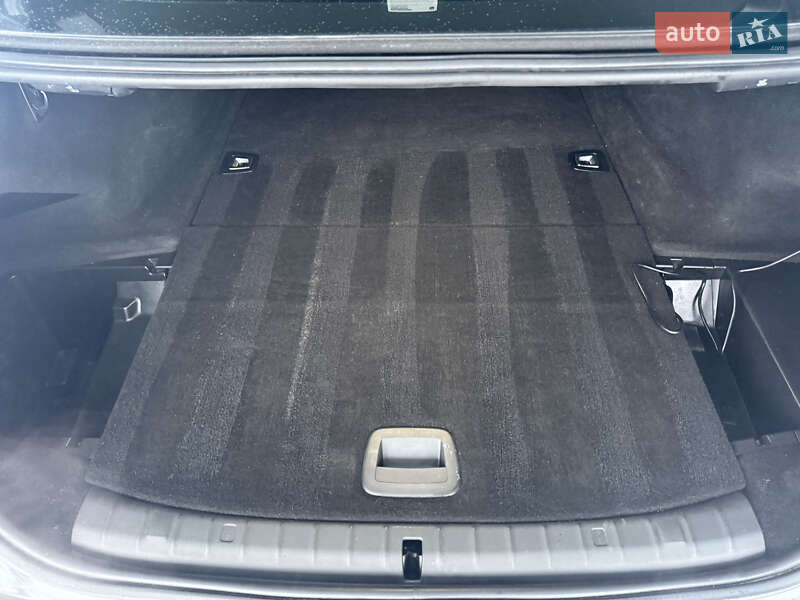 Седан BMW 5 Series 2017 в Звягеле