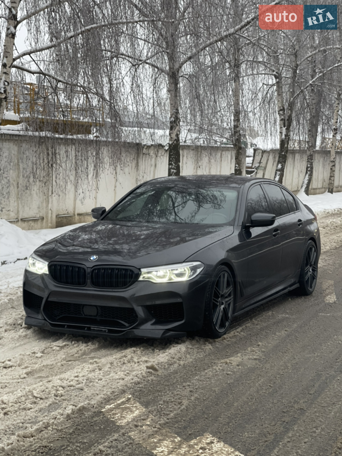 BMW 5 Series 2017 VIN WBAJA5C39HG894438 фото оголошення 3 з 9