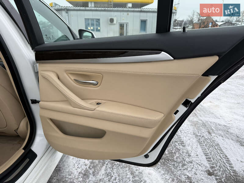 Седан BMW 5 Series 2015 в Луцке