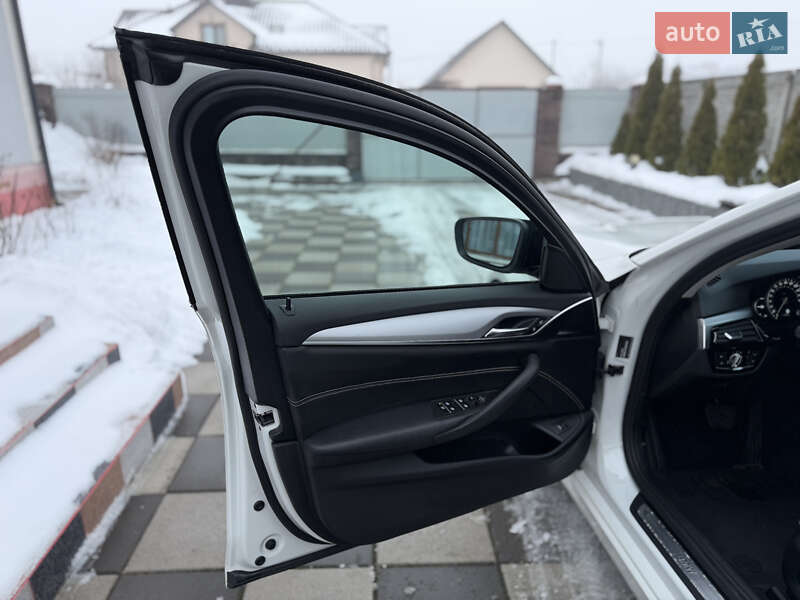 Универсал BMW 5 Series 2018 в Летичеве фото 34 Универсал BMW 5 Series 2018 в Летичеве