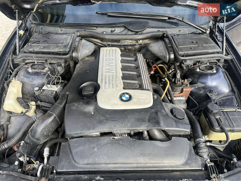 Седан BMW 5 Series 2001 в Ужгороді