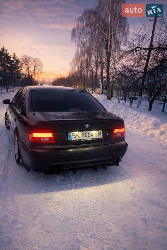 Седан BMW 5 Series 2002 в Ровно