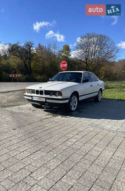 Седан BMW 5 Series 1990 в Чорткове