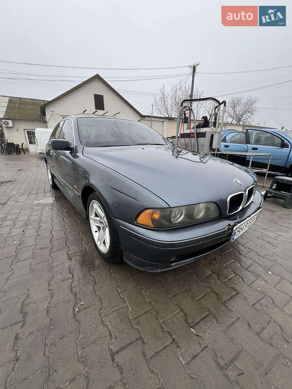 BMW 5 Series 2001