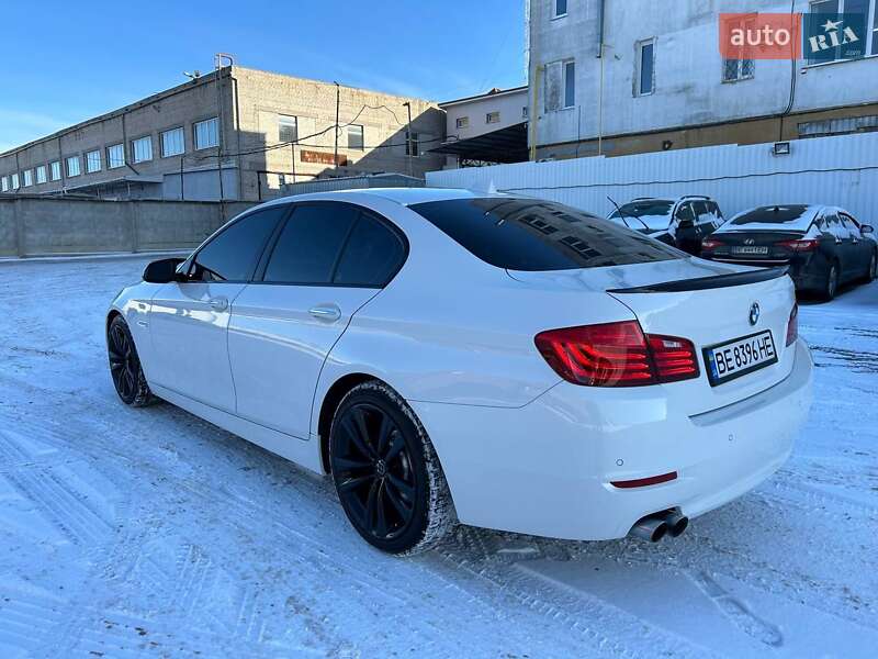 Седан BMW 5 Series 2016 в Николаеве