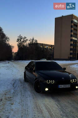 Седан BMW 5 Series 1999 в Харькове